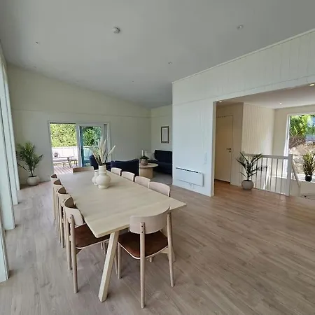 Modern With Panorama View * Olden