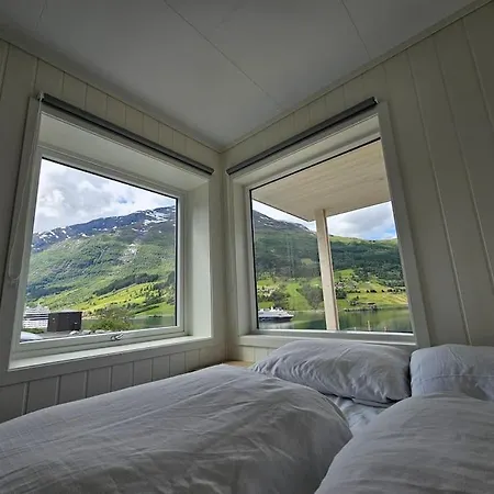 Modern With Panorama View * Olden