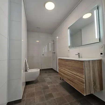 Vakantiehuis Modern With Panorama View *