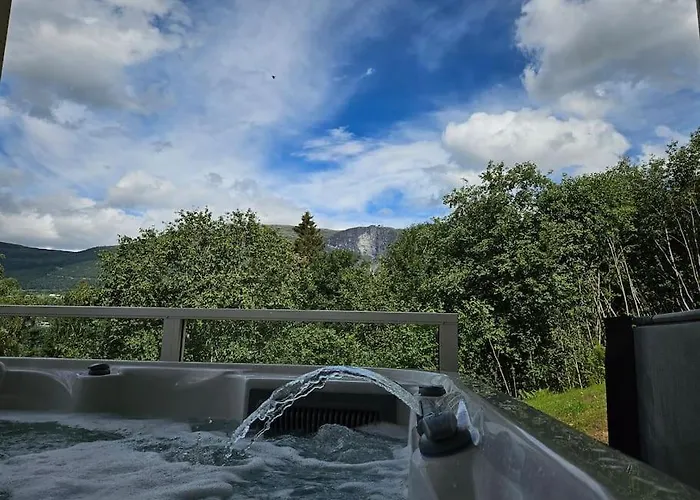 Modern With Panorama View Semesterbostad *